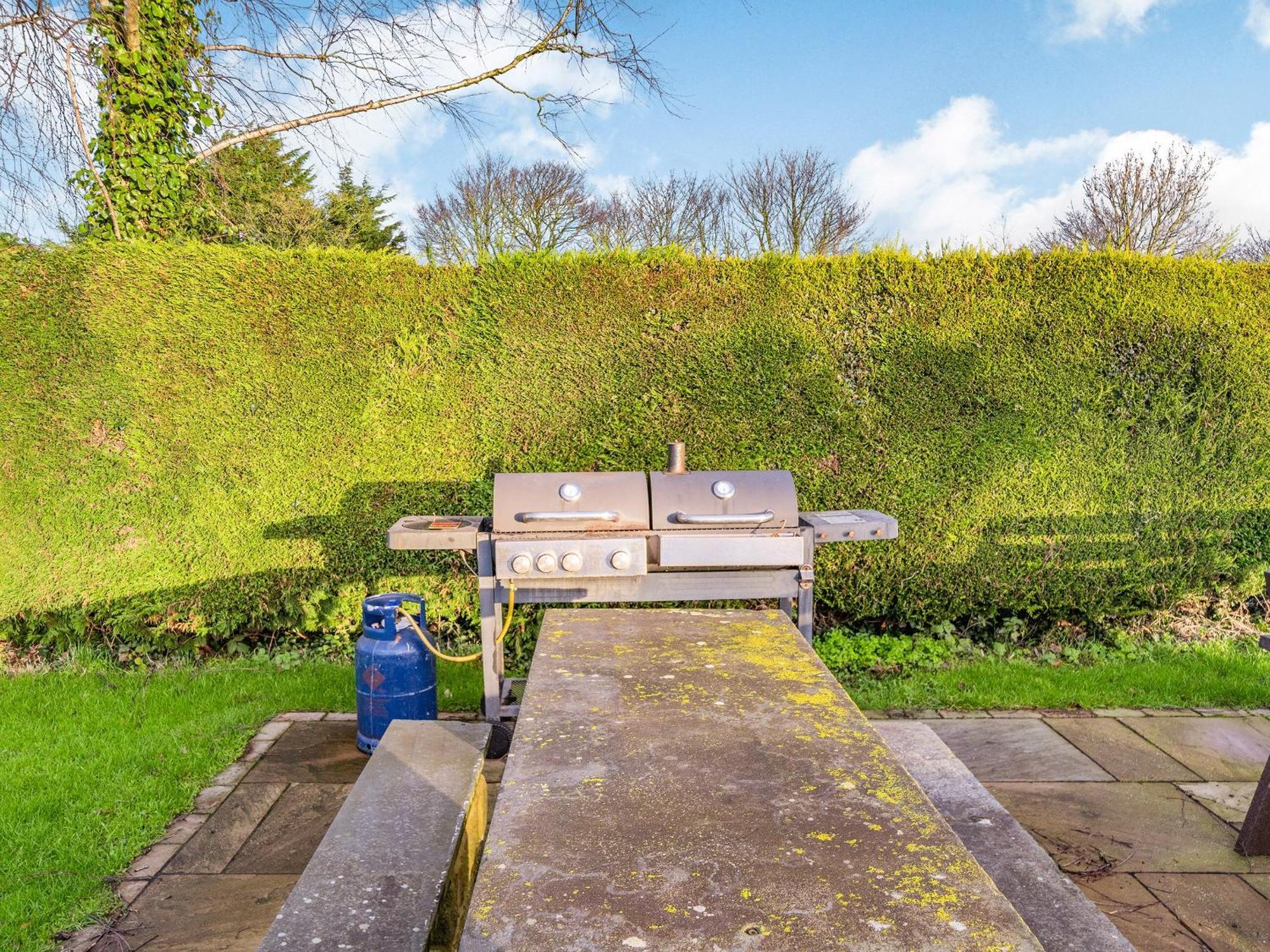 The Shippon Villa Poulton-le-Fylde ภายนอก รูปภาพ